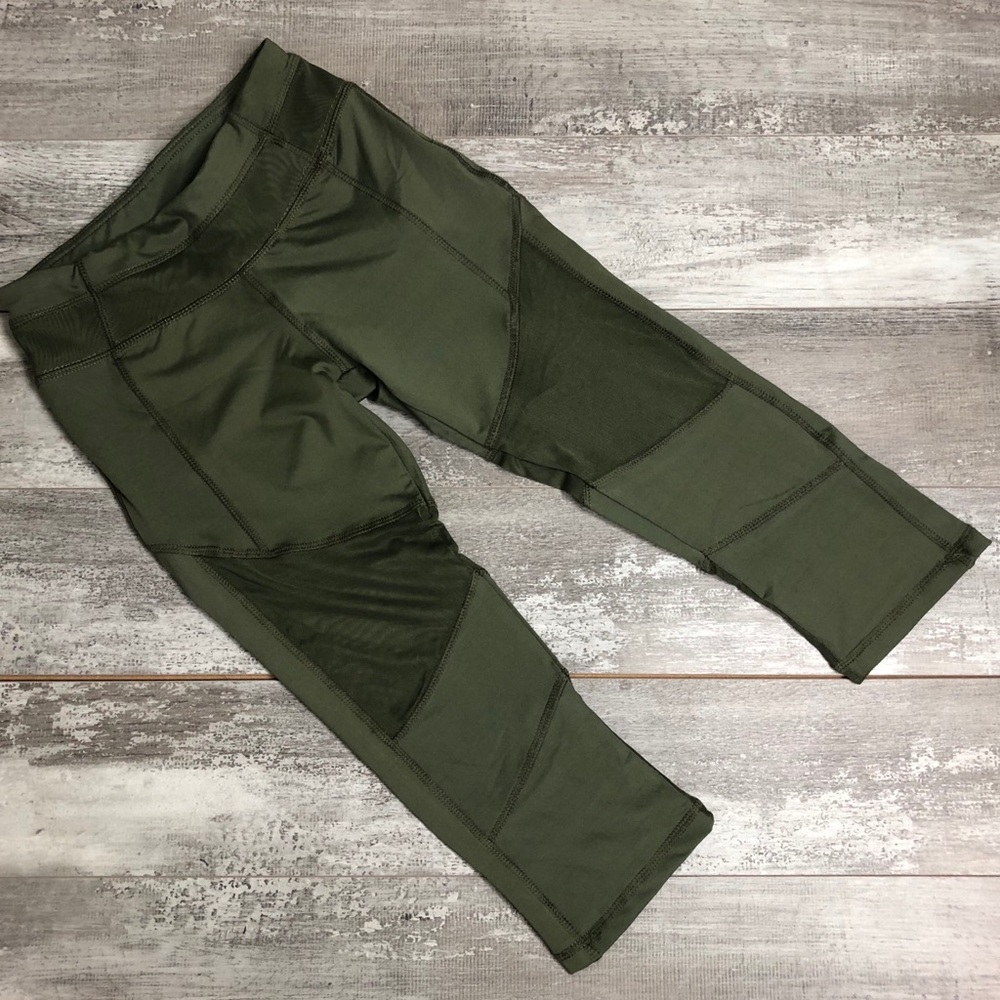 Stephanie Bohbot | Green athletic capris size sm